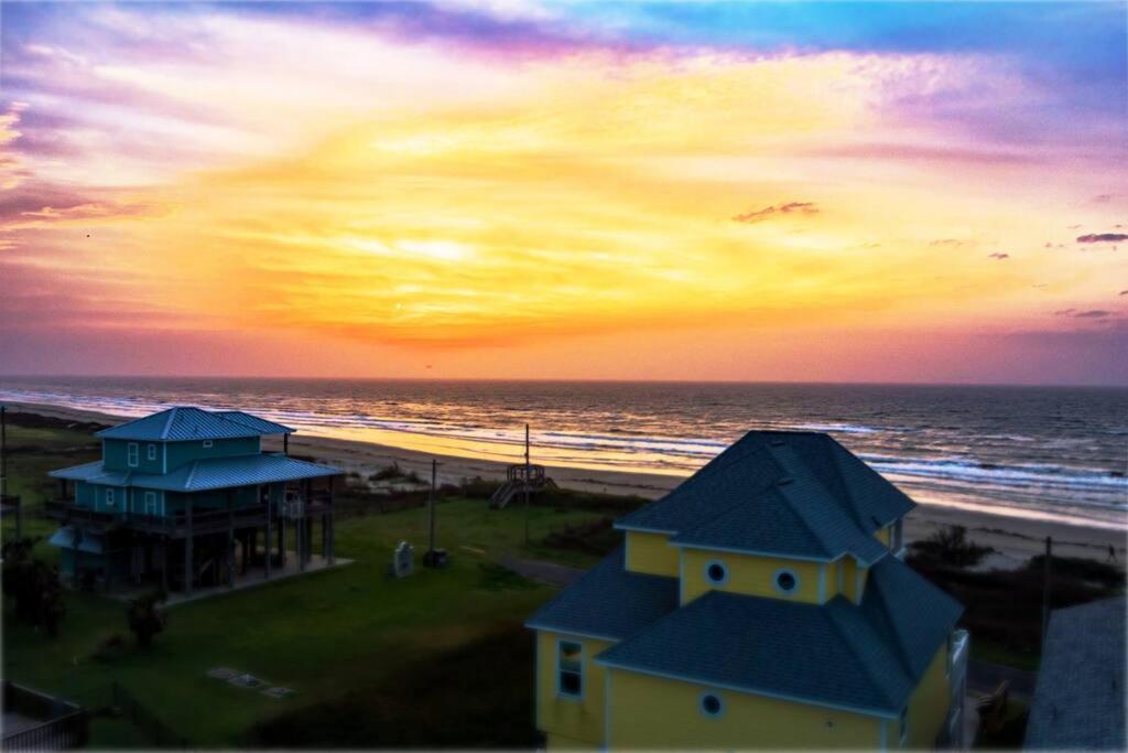 Beachfront*Spectacular View*4 Bd*Sleeps 14 Villa Bolivar Peninsula Bagian luar foto